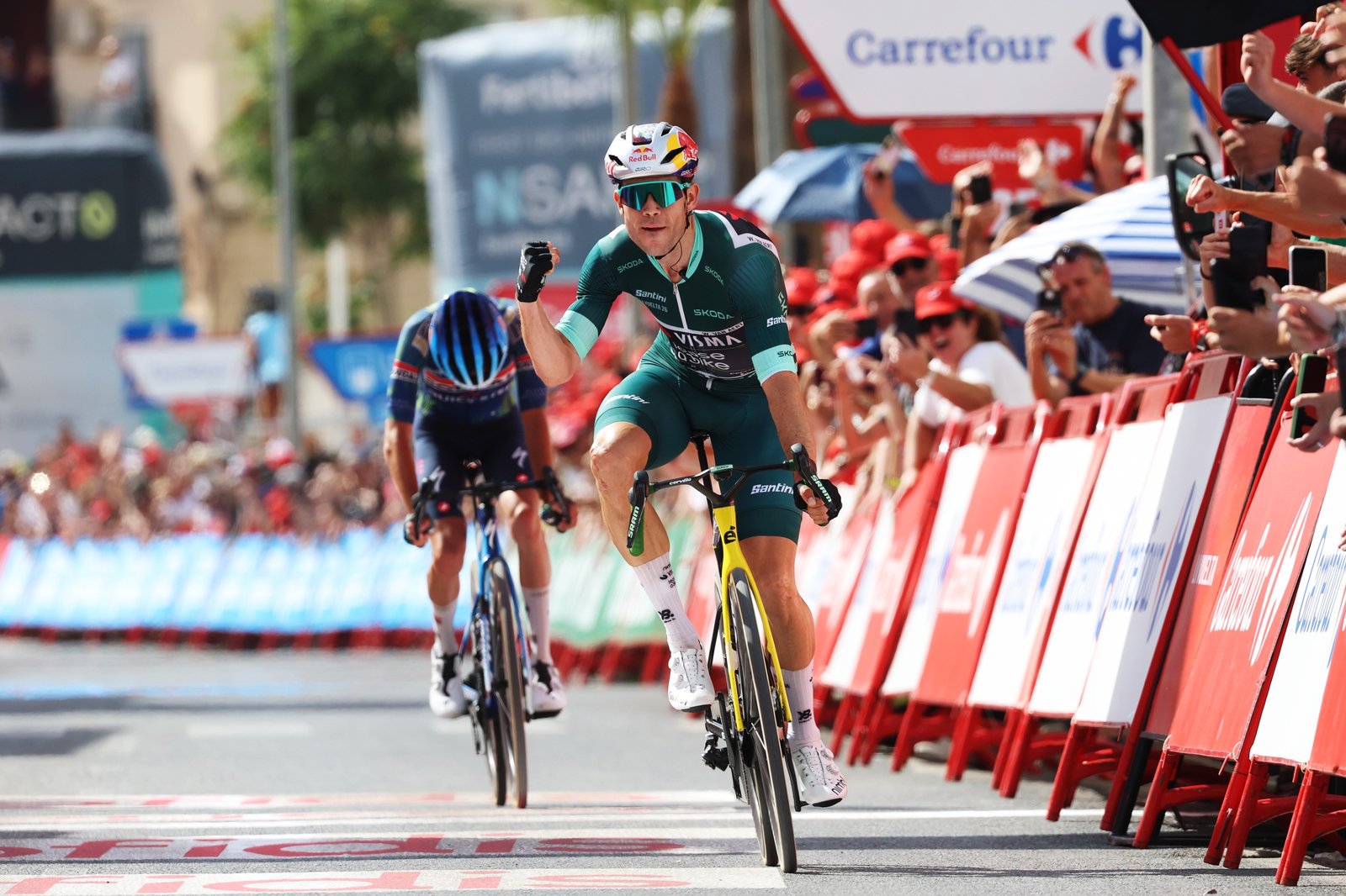 Wout-van-Aert-Wins-Stage-13-of-La-Vuelta-2026
