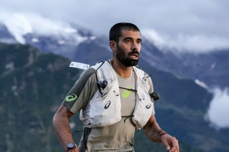 UTMB Live and LiveTrail web dashboard showing live leaderboards and runner profiles.